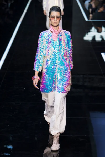 Look 45